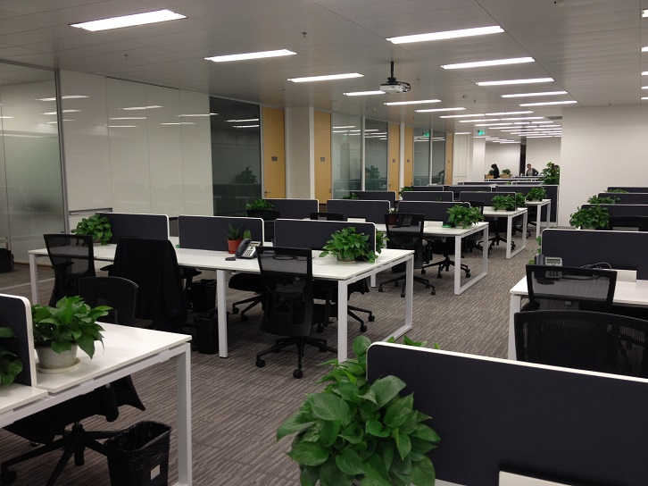 開(kāi)放式辦公桌