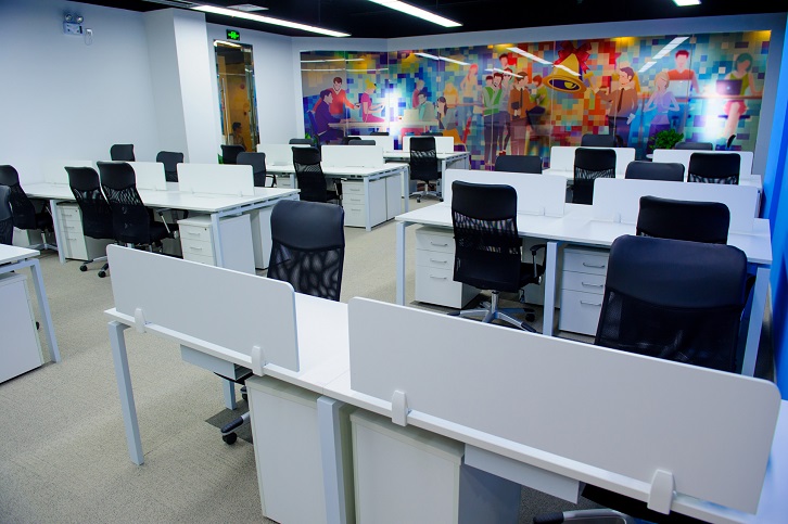 開(kāi)放式辦公桌